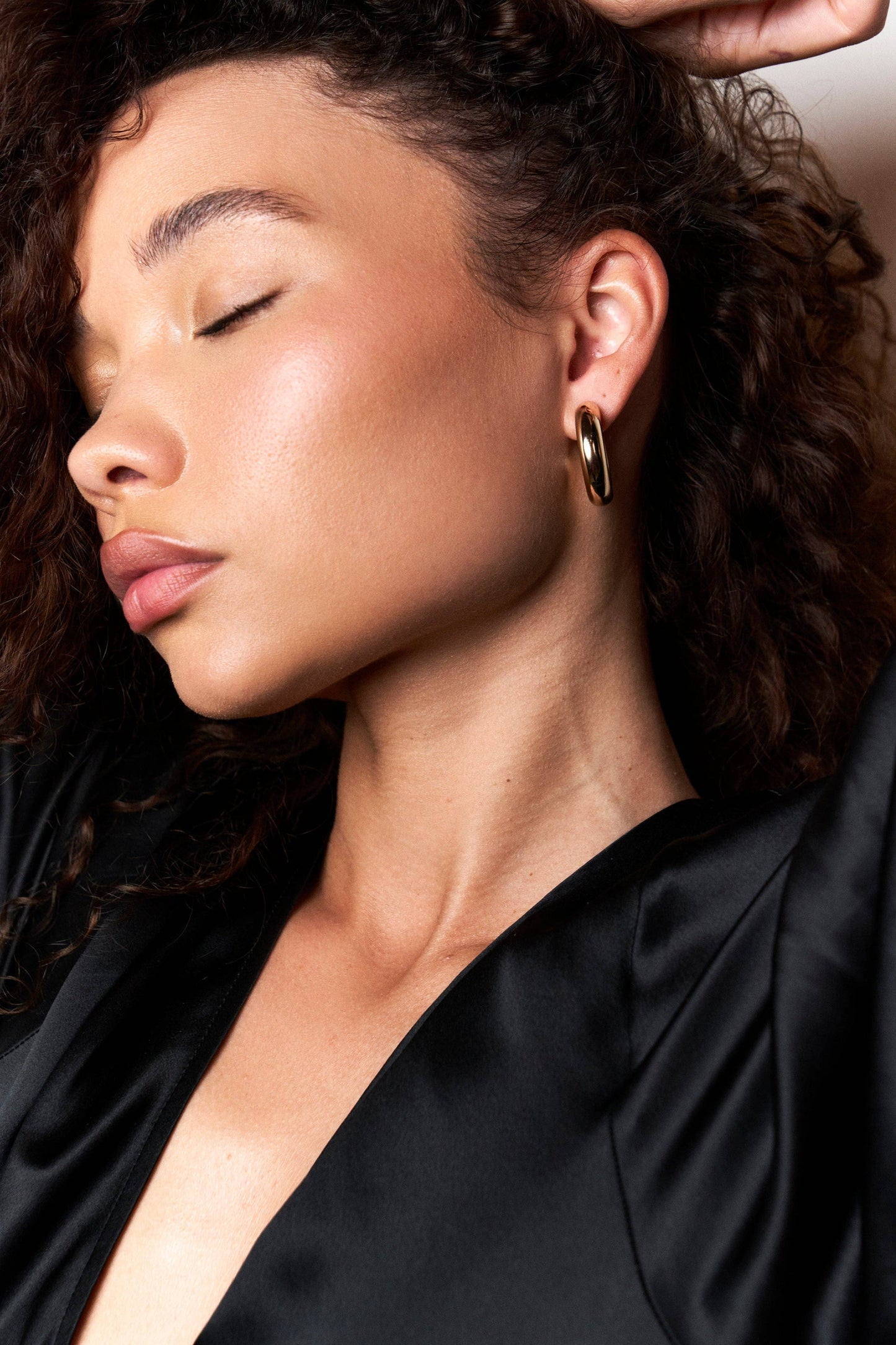 Small Sloane Hoops