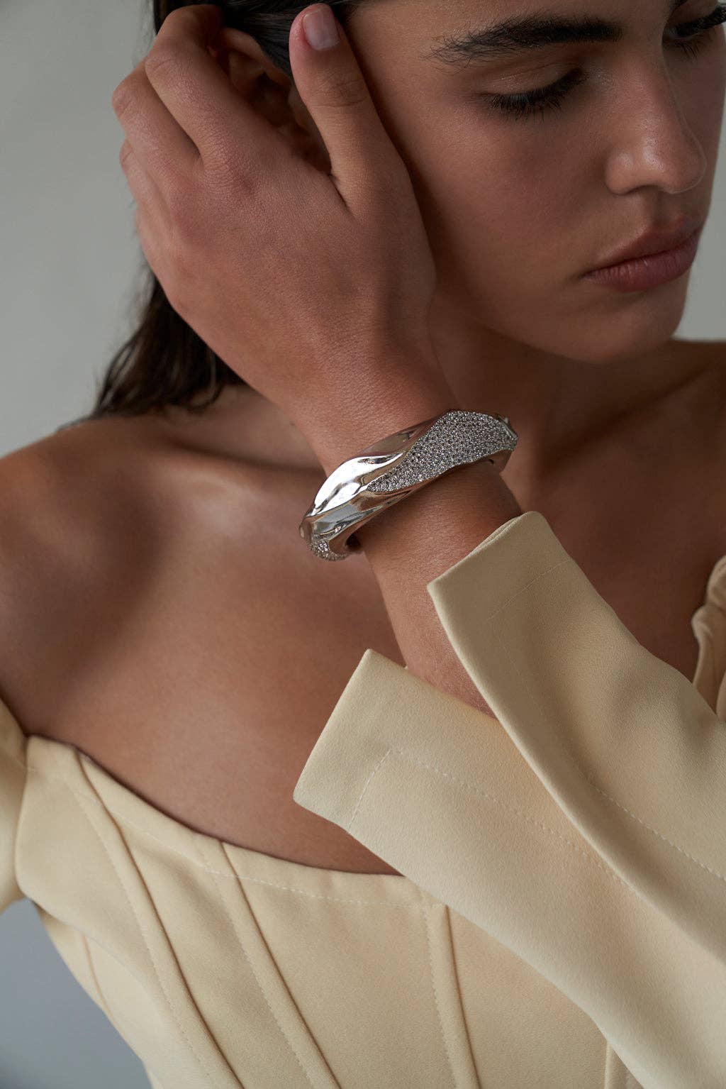 Elora Cuff
