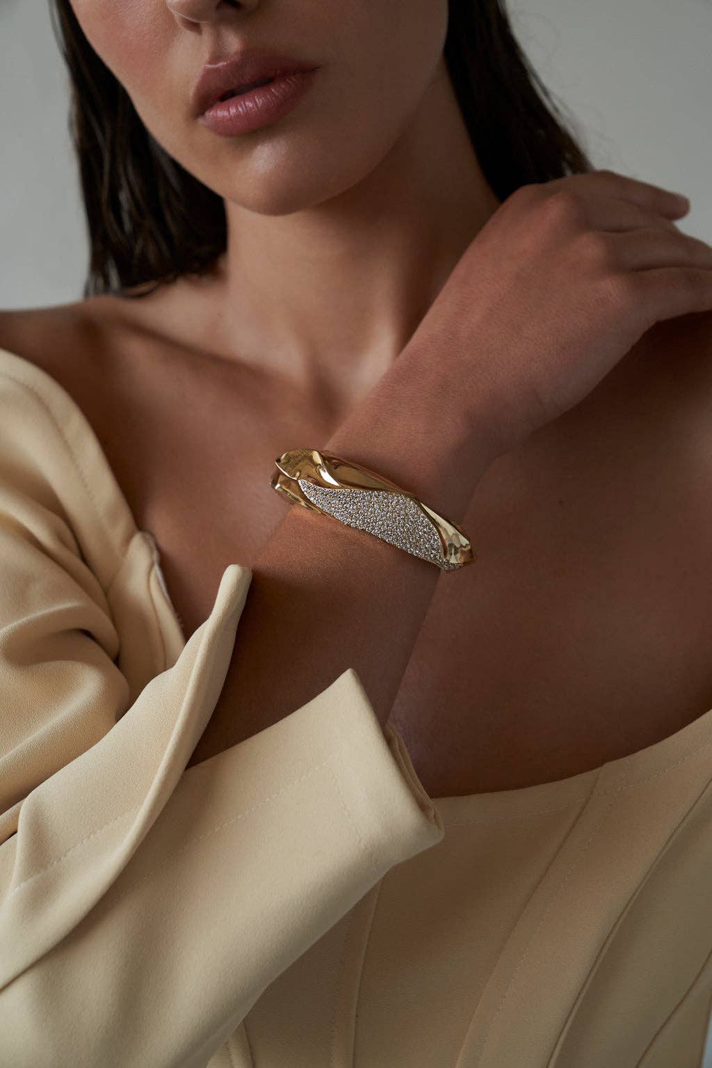Elora Cuff