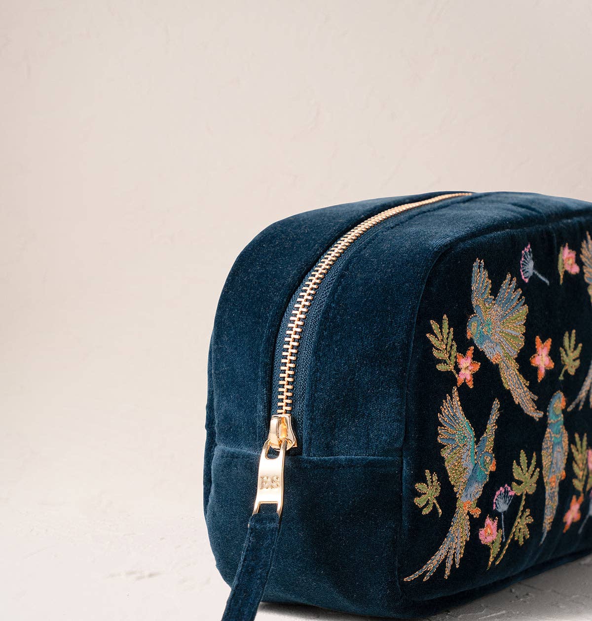Flying Parrots Makeup Bag