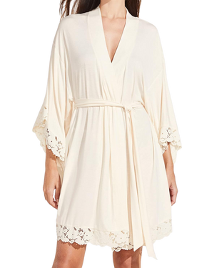 Naya Robe, Ivory