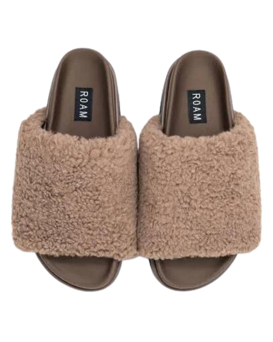 Fuzzy Slippers, Latte Faux Shearling