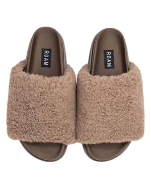 Fuzzy Slippers, Latte Faux Shearling